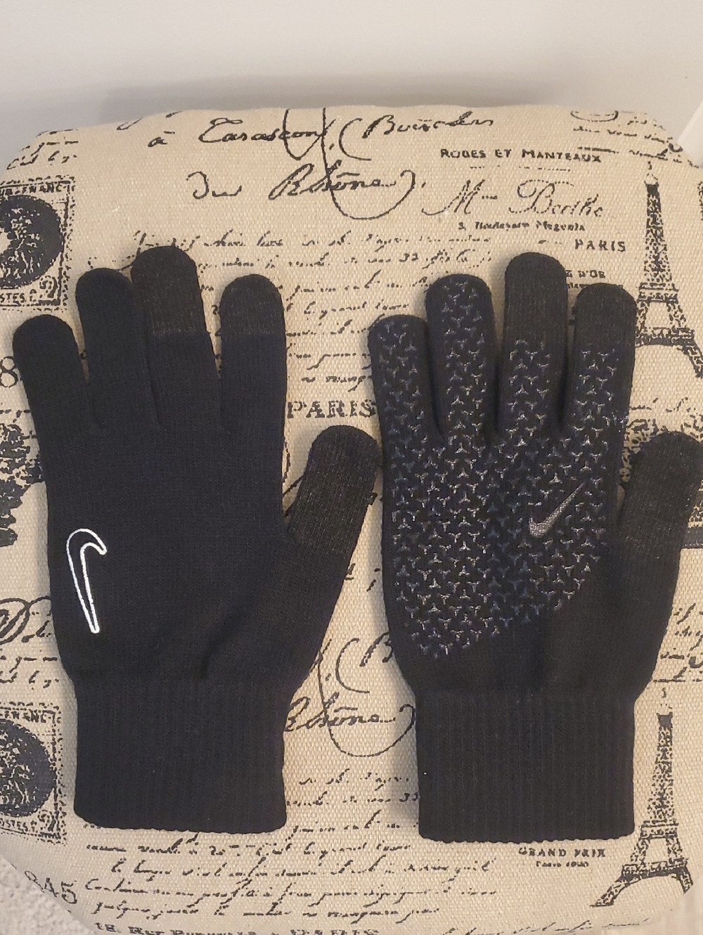 Nike Black Knit Grip Gloves with White Swoosh